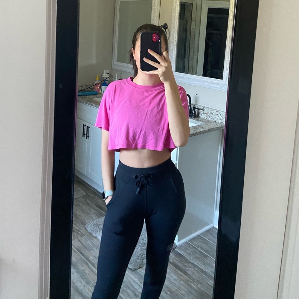 Lululemon Pink Crop Top